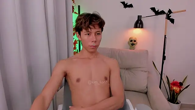 kim lian21 online show from October 8, 2025, 12:14 pm