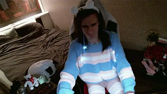 izilizi 23 online show from December 11, 2024, 4:31 pm