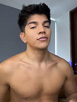 Snapshot of santiago_01 chatting on July 16, 2026, 8:04 pm santiago 01 online show from July 16, 2026, 8:04 pm