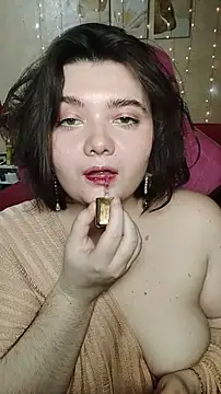 DenisHailey online show from December 17, 2025, 9:21 pm