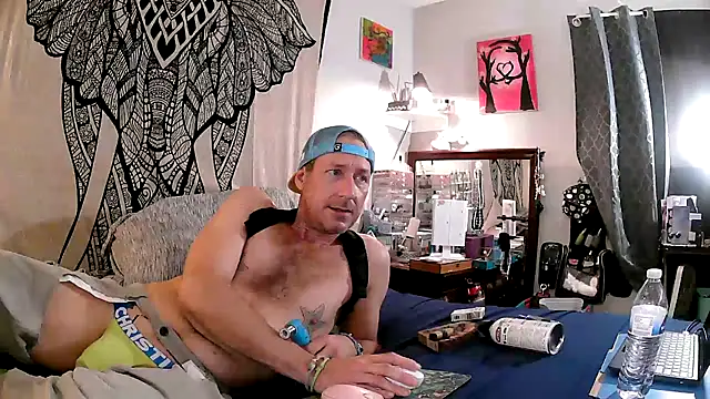 Snapshot of Obi-Spun-Kenobi chatting on February 7, 2025, 12:09 am Obi-Spun-Kenobi online show from February 7, 2025, 12:09 am