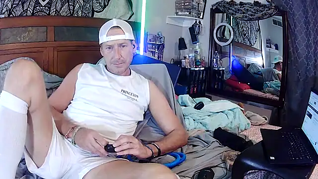 Snapshot of Obi-Spun-Kenobi chatting on September 15, 2025, 11:16 pm Obi-Spun-Kenobi online show from September 15, 2025, 11:16 pm