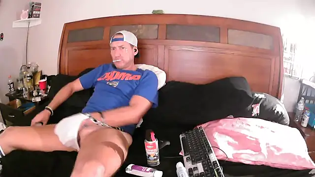 Snapshot of Obi-Spun-Kenobi chatting on October 12, 2025, 9:08 am Obi-Spun-Kenobi online show from October 12, 2025, 9:08 am