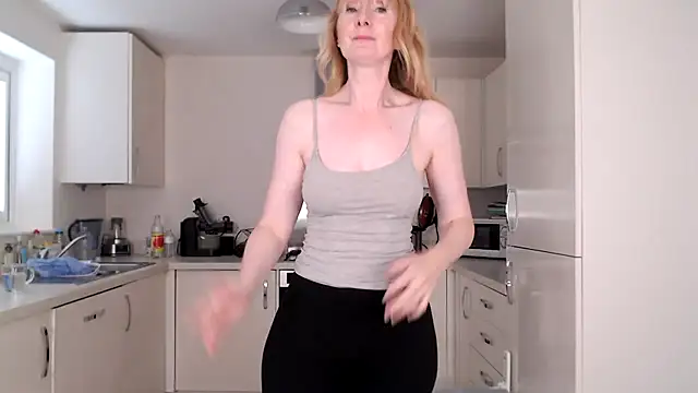 Snapshot of British_Goddess_Anna chatting on July 14, 2026, 8:08 am British Goddess Anna online show from July 14, 2026, 8:08 am