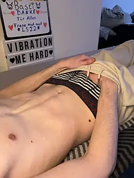 secret dream415 online show from March 12, 2025, 7:17 pm