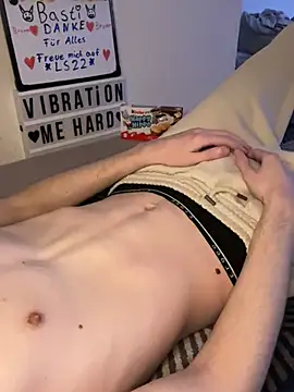 secret dream415 online show from March 14, 2025, 7:23 pm