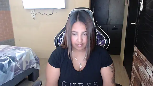 KathyHardcore69 online show from May 3, 2026, 2:50 am