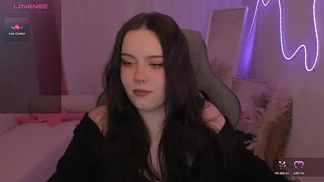 CoralineKeyns online show from February 20, 2026, 6:26 am