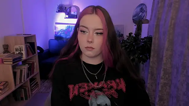 CoralineKeyns online show from July 29, 2026, 5:38 am