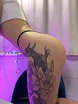 Snapshot of Lunalikaiya chatting on December 15, 2025, 7:07 pm Lunalikaiya online show from December 15, 2025, 7:07 pm