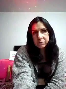 Cameron puppy online show from October 31, 2025, 7:31 am