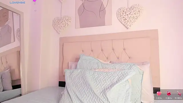 daiana curly online show from March 17, 2025, 9:34 pm