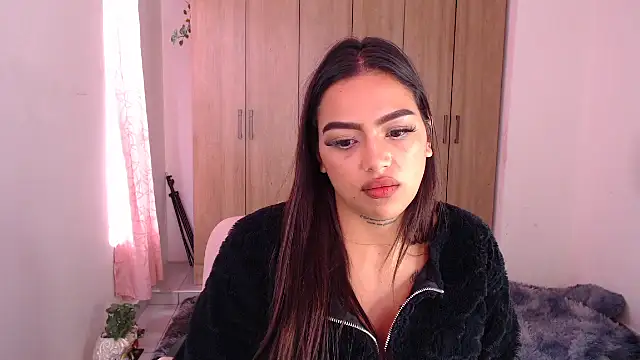 fairylatin222 online show from February 8, 2025, 4:57 pm