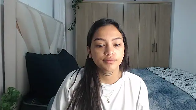 fairylatin222 online show from March 17, 2025, 11:00 am