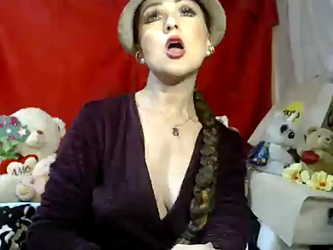 hottieperla online show from November 27, 2025, 4:53 pm