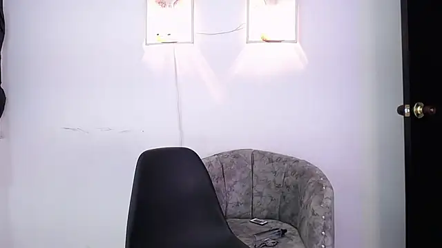 Snapshot of Harry_jhonsson chatting on February 24, 2025, 1:35 am Harry jhonsson online show from February 24, 2025, 1:35 am