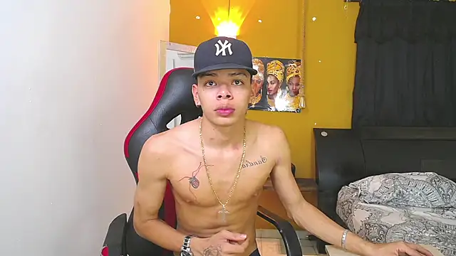 Snapshot of Harry_jhonsson chatting on March 15, 2025, 6:36 am Harry jhonsson online show from March 15, 2025, 6:36 am