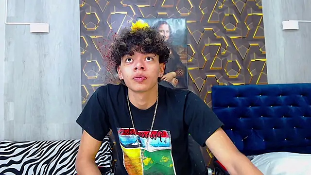 Snapshot of Harry_jhonsson chatting on October 14, 2025, 4:19 pm Harry jhonsson online show from October 14, 2025, 4:19 pm