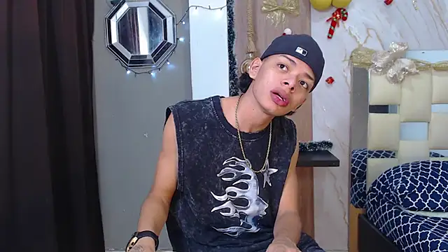 Snapshot of Harry_jhonsson chatting on December 18, 2025, 10:27 pm Harry jhonsson online show from December 18, 2025, 10:27 pm