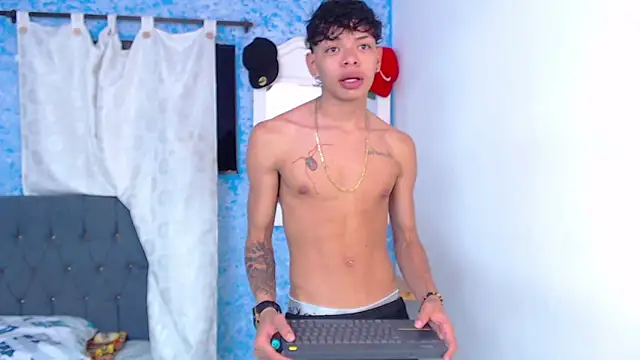 Snapshot of Harry_jhonsson chatting on February 11, 2026, 11:32 pm Harry jhonsson online show from February 11, 2026, 11:32 pm