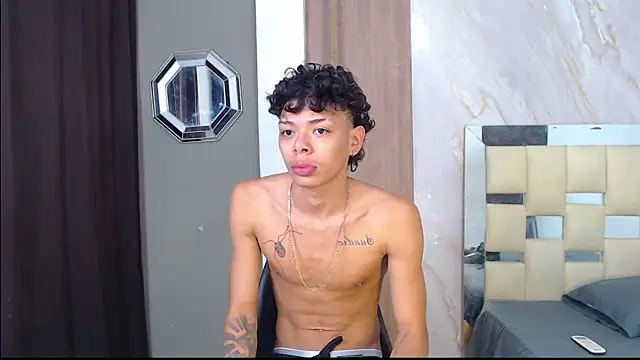 Snapshot of Harry_jhonsson chatting on March 3, 2026, 11:32 pm Harry jhonsson online show from March 3, 2026, 11:32 pm