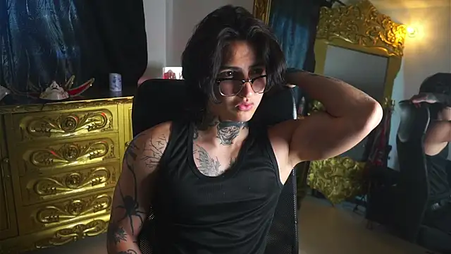 dantecoppolaa  online show from January 30, 2025, 3:40 pm