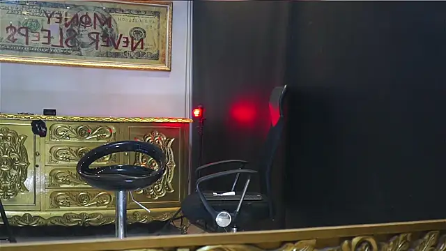 dantecoppolaa  online show from August 4, 2026, 12:58 am
