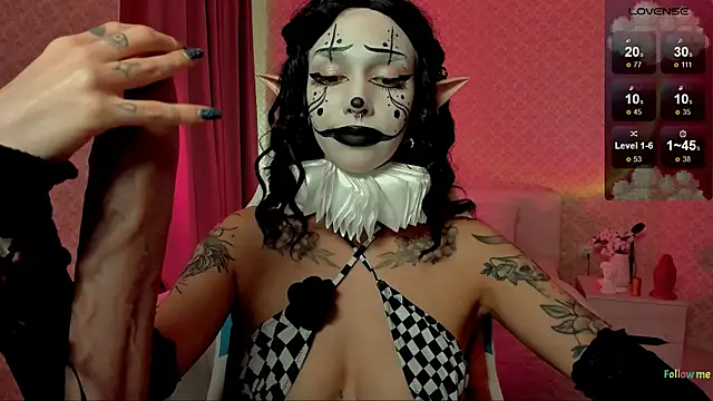 Snapshot of LeylaNoiry chatting on September 23, 2025, 3:15 pm LeylaNoiry online show from September 23, 2025, 3:15 pm