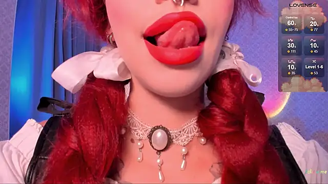 Snapshot of LeylaNoiry chatting on October 2, 2025, 3:19 pm LeylaNoiry online show from October 2, 2025, 3:19 pm