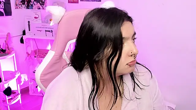 Snapshot of Sachi_Meow chatting on November 10, 2025, 12:04 pm Sachi Meow online show from November 10, 2025, 12:04 pm