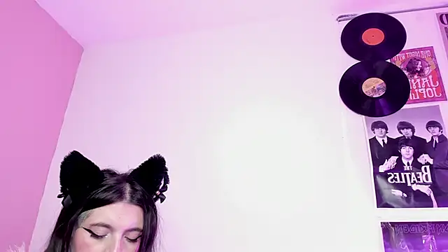 Sachi Meow online show from December 22, 2025, 3:36 am