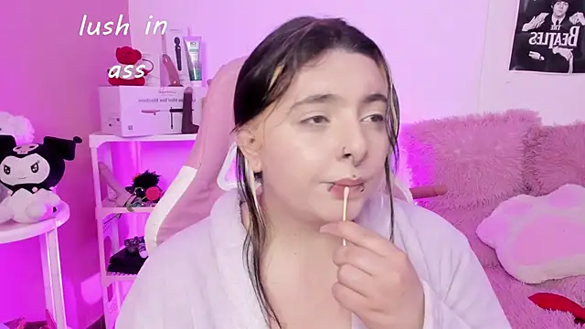 Sachi Meow online show from February 16, 2026, 7:10 pm