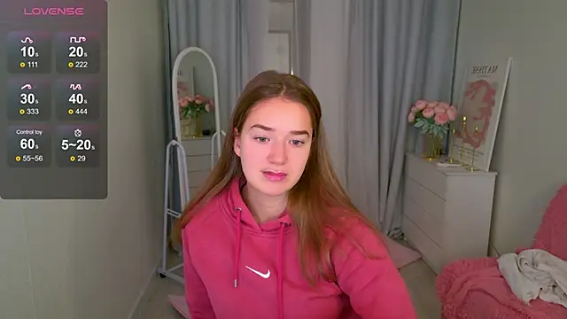 Snapshot of LovelyJessie chatting on November 27, 2025, 1:46 pm LovelyJessie online show from November 27, 2025, 1:46 pm