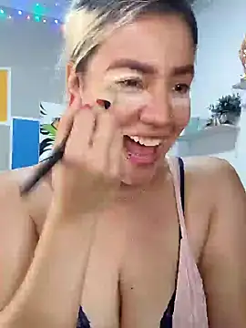 Snapshot of LuCKy_JoK chatting on December 11, 2024, 1:17 pm LuCKy JoK online show from December 11, 2024, 1:17 pm