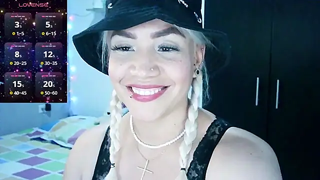 Snapshot of LuCKy_JoK chatting on January 13, 2025, 5:12 pm LuCKy JoK online show from January 13, 2025, 5:12 pm