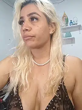 Snapshot of LuCKy_JoK chatting on March 1, 2025, 2:02 pm LuCKy JoK online show from March 1, 2025, 2:02 pm