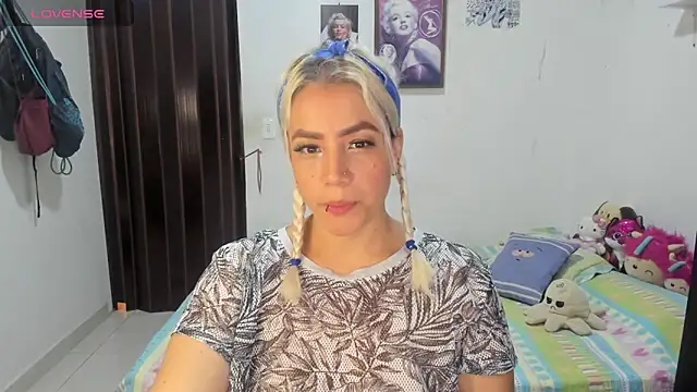 Snapshot of LuCKy_JoK chatting on September 26, 2025, 1:37 pm LuCKy JoK online show from September 26, 2025, 1:37 pm