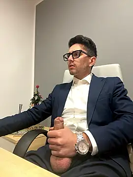 masterboss  online show from December 6, 2024, 12:38 pm