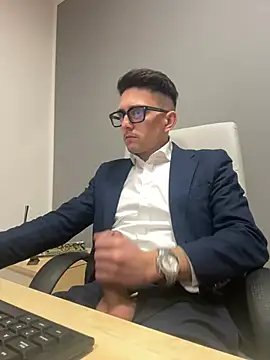 masterboss  online show from March 12, 2025, 12:36 pm