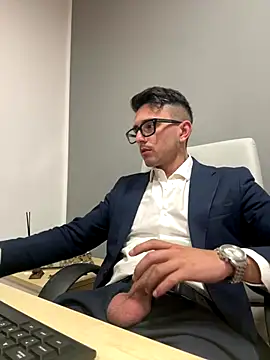 masterboss  online show from October 30, 2025, 1:12 pm