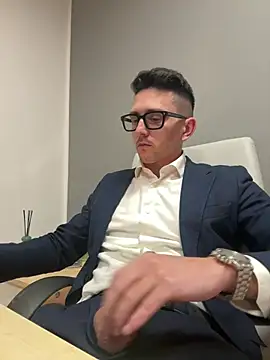 masterboss  online show from February 24, 2026, 12:58 pm