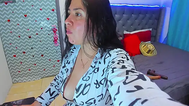 Snapshot of Sara-Murray chatting on February 22, 2025, 12:05 am Sara-Murray online show from February 22, 2025, 12:05 am