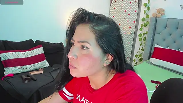 Snapshot of Sara-Murray chatting on November 7, 2025, 8:31 pm Sara-Murray online show from November 7, 2025, 8:31 pm