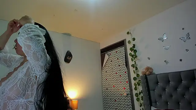 Snapshot of Sara-Murray chatting on November 8, 2025, 9:09 am Sara-Murray online show from November 8, 2025, 9:09 am