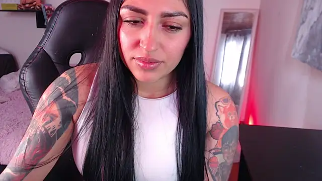 Snapshot of MissDennise chatting on September 20, 2025, 4:08 pm MissDennise online show from September 20, 2025, 4:08 pm