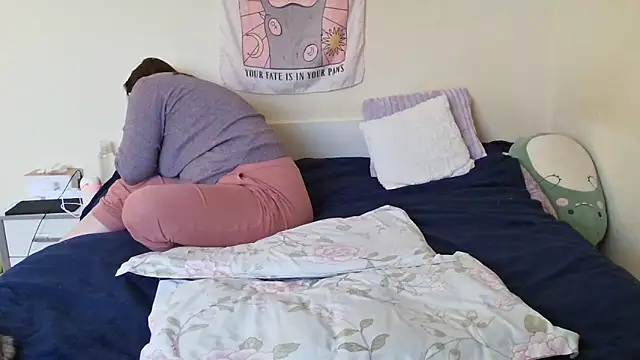 franceska blue online show from February 18, 2025, 2:49 pm