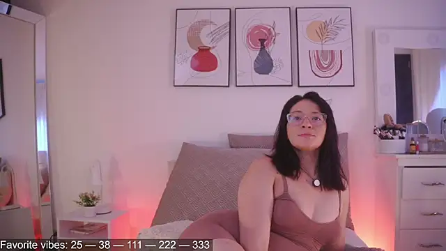 Anah s online show from June 23, 2026, 10:19 pm