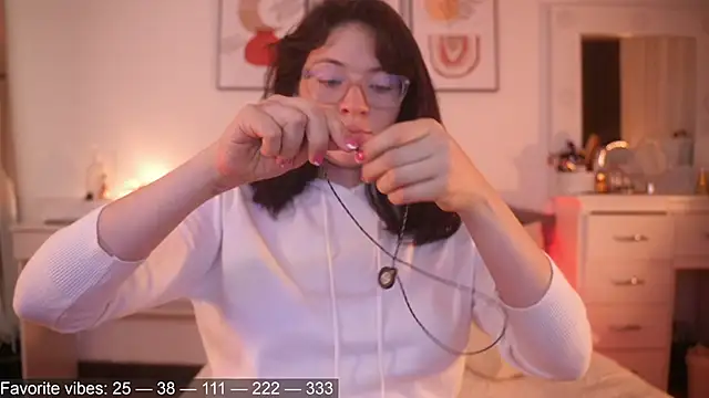 Anah s online show from July 7, 2026, 11:42 pm