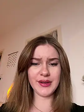 Snapshot of MaribelRiver chatting on February 13, 2025, 5:54 pm MaribelRiver online show from February 13, 2025, 5:54 pm