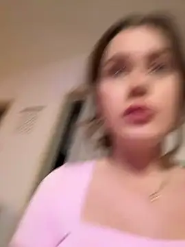 Snapshot of MaribelRiver chatting on February 27, 2025, 12:21 am MaribelRiver online show from February 27, 2025, 12:21 am